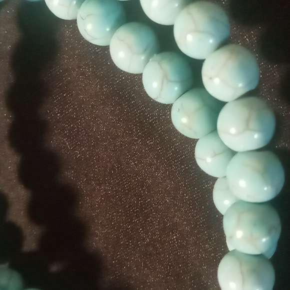 Expandable beaded bracelets  2 Turquoise beaded & 1 glass & resin beaded - Picture 2 of 8